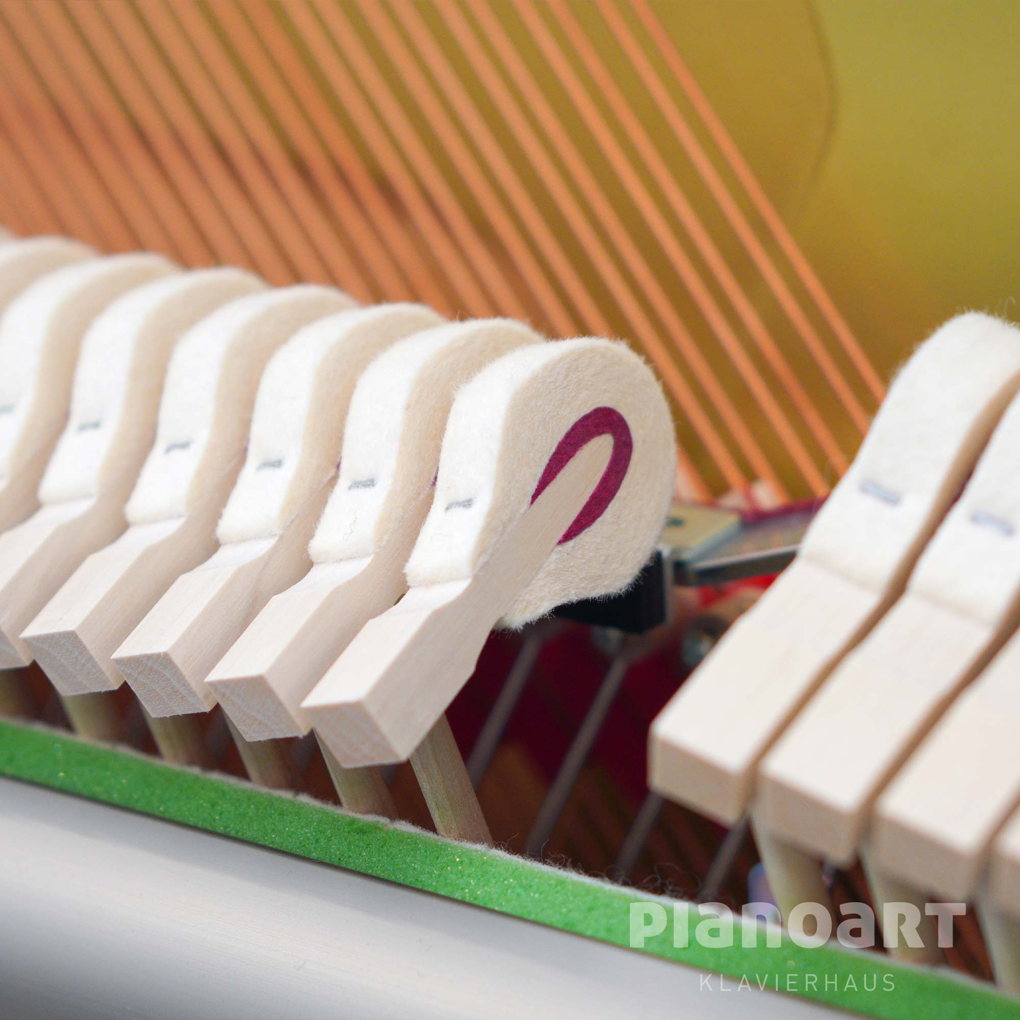 Klavier Yamaha U1 TA3 Hammerkoepfe