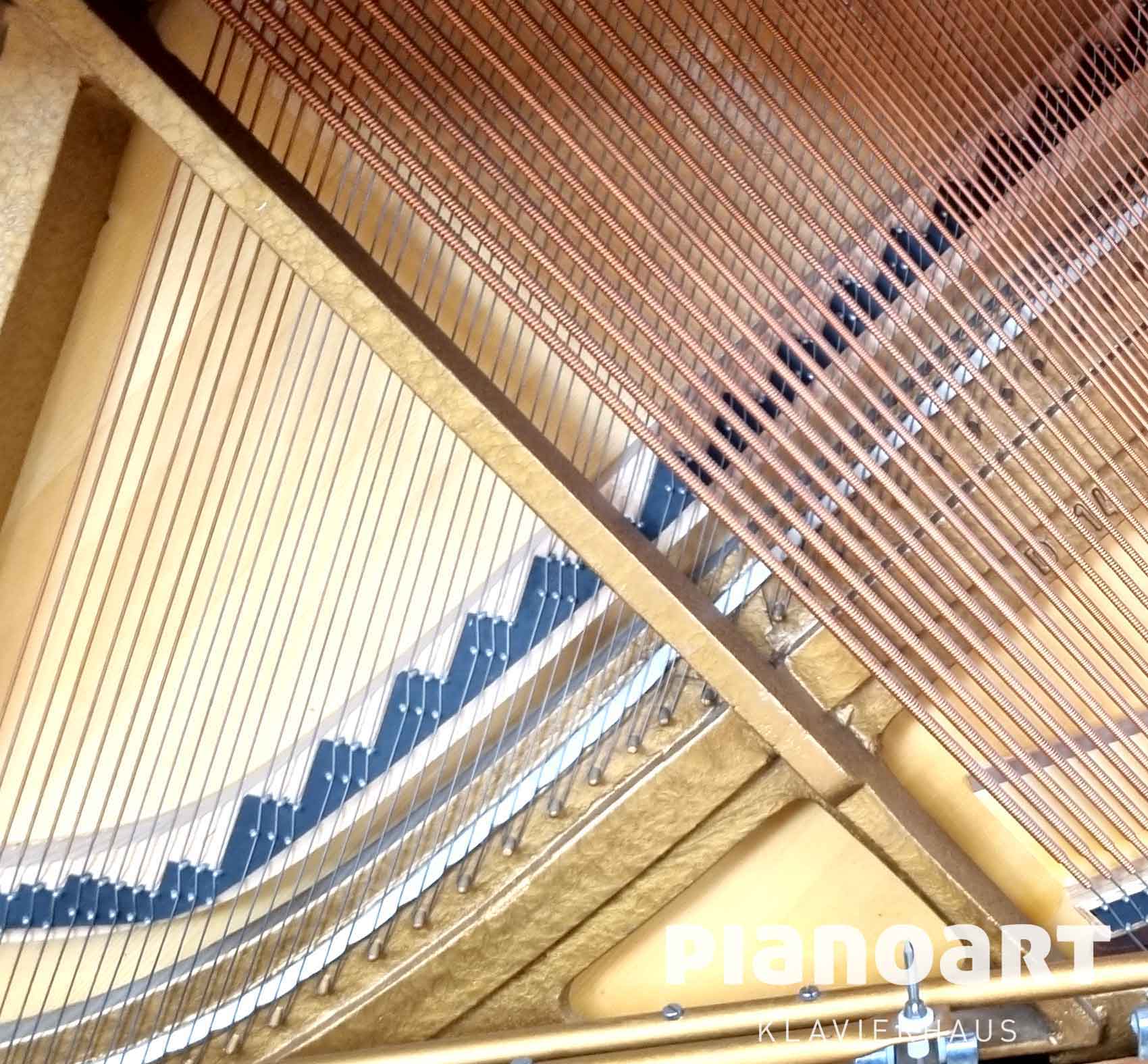 Spieltisch eines Grotrian Steinweg Klaviers Modell 100