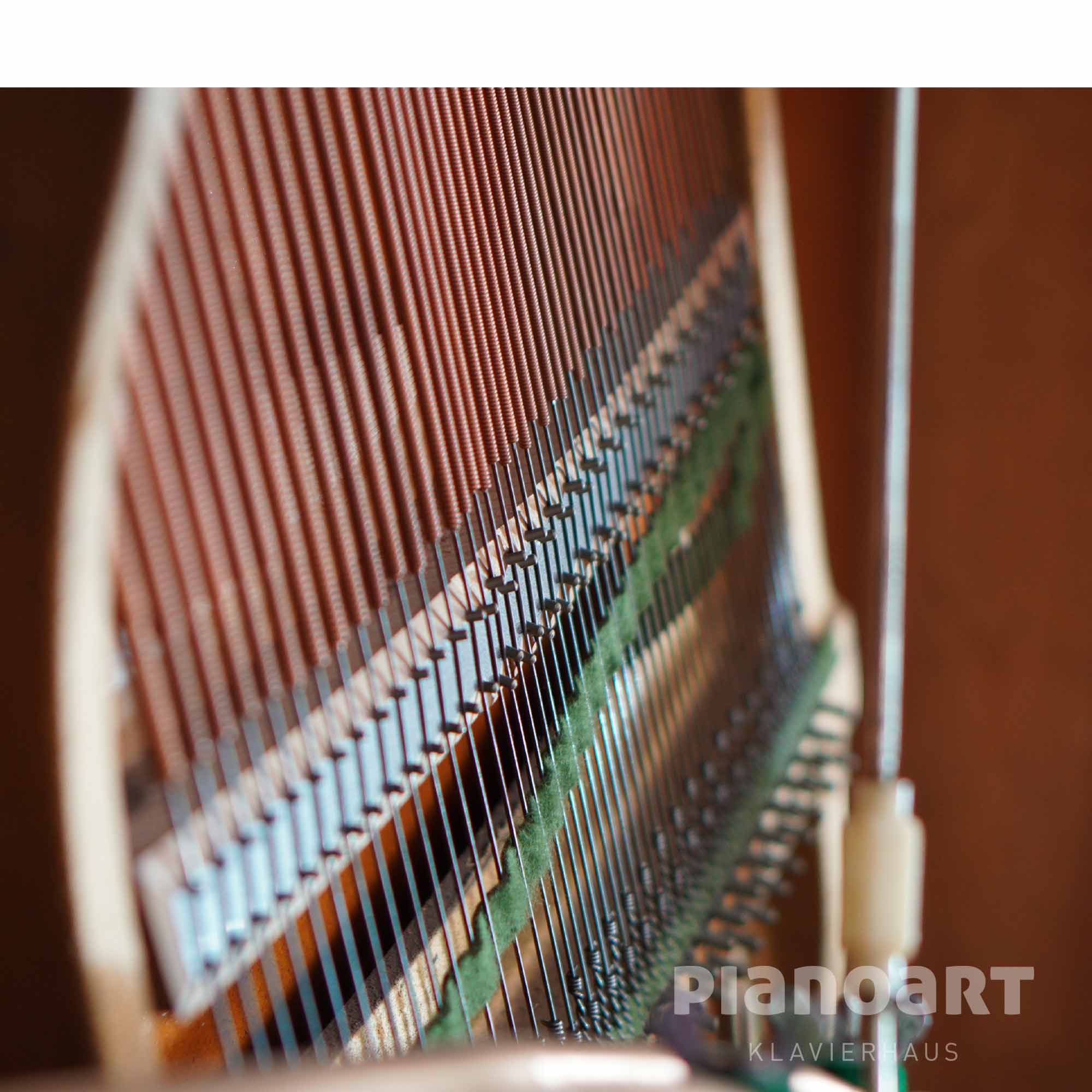 Saiten Yamaha U1 Gebrauchtklavier
