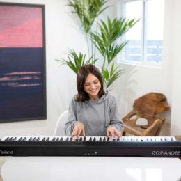 ROLAND GO:Piano88