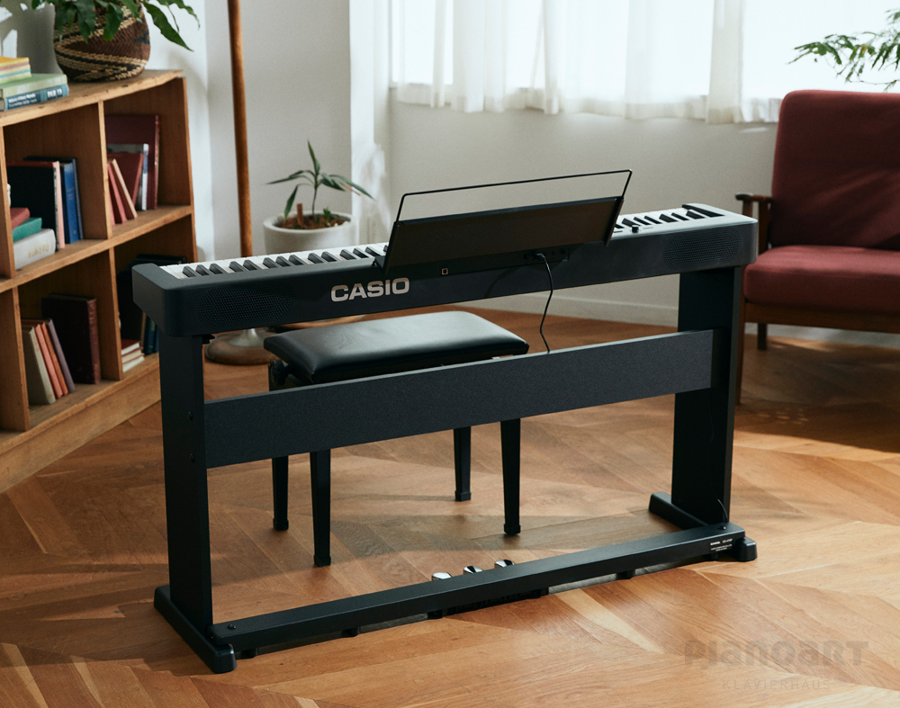 CDP-S160 mit Bank im Wohnzimmer