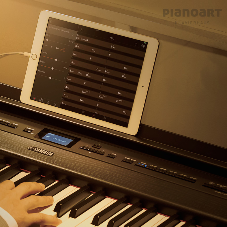 Digitalpiano Yamaha P-525 mit Übungsapp Ansicht am Display