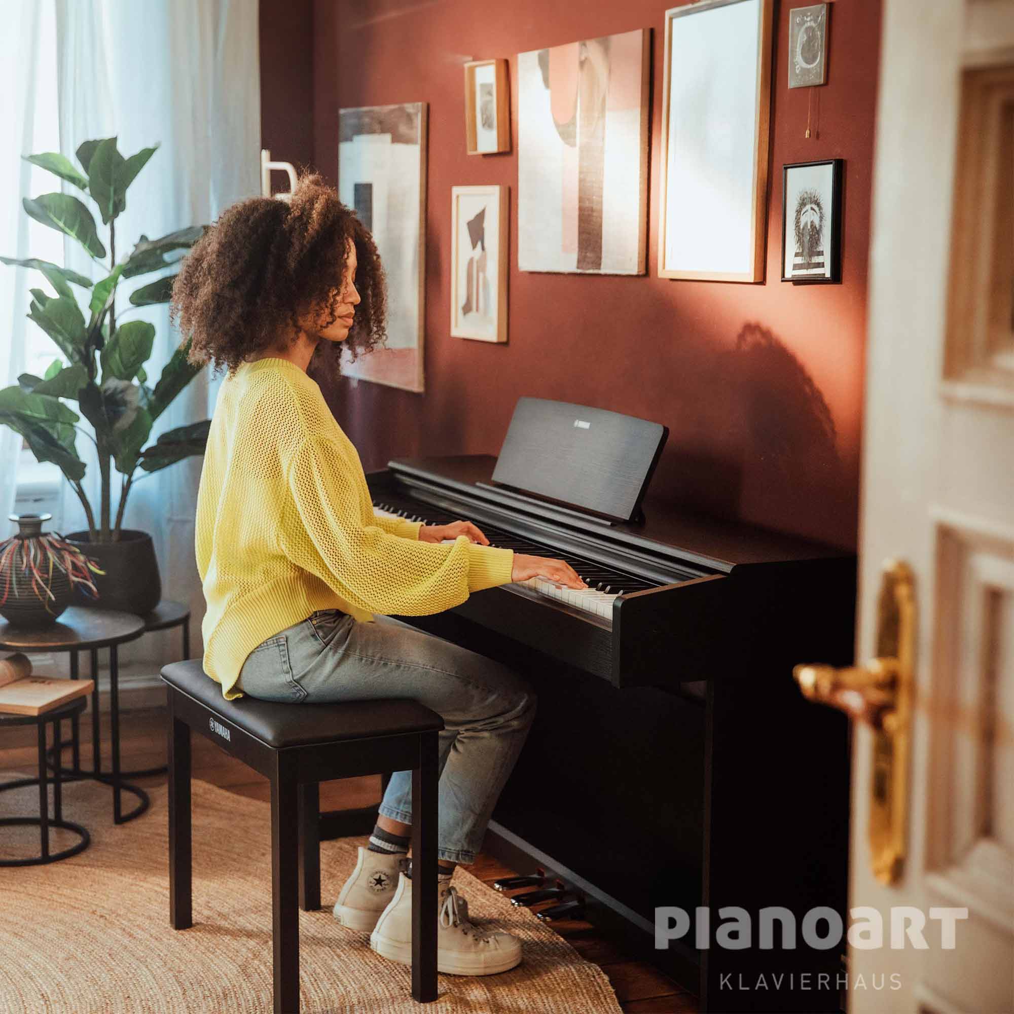 Yamaha Arius YDP-145 E-Piano